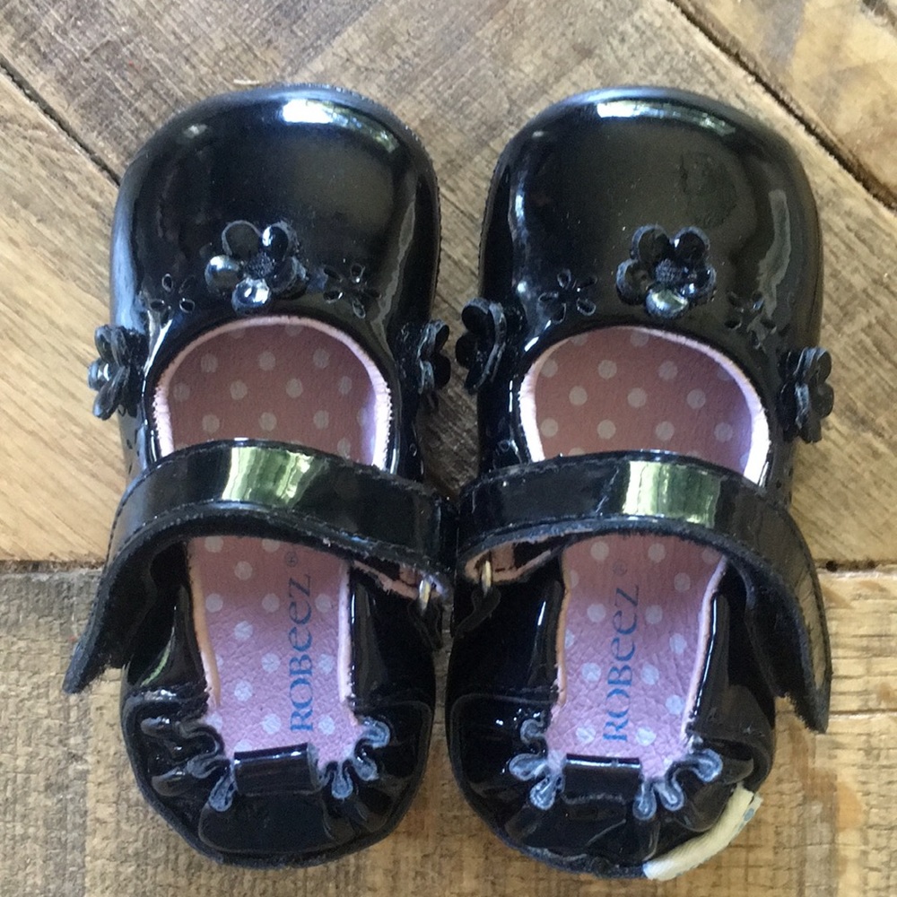 Robert girl size 3. NWOT